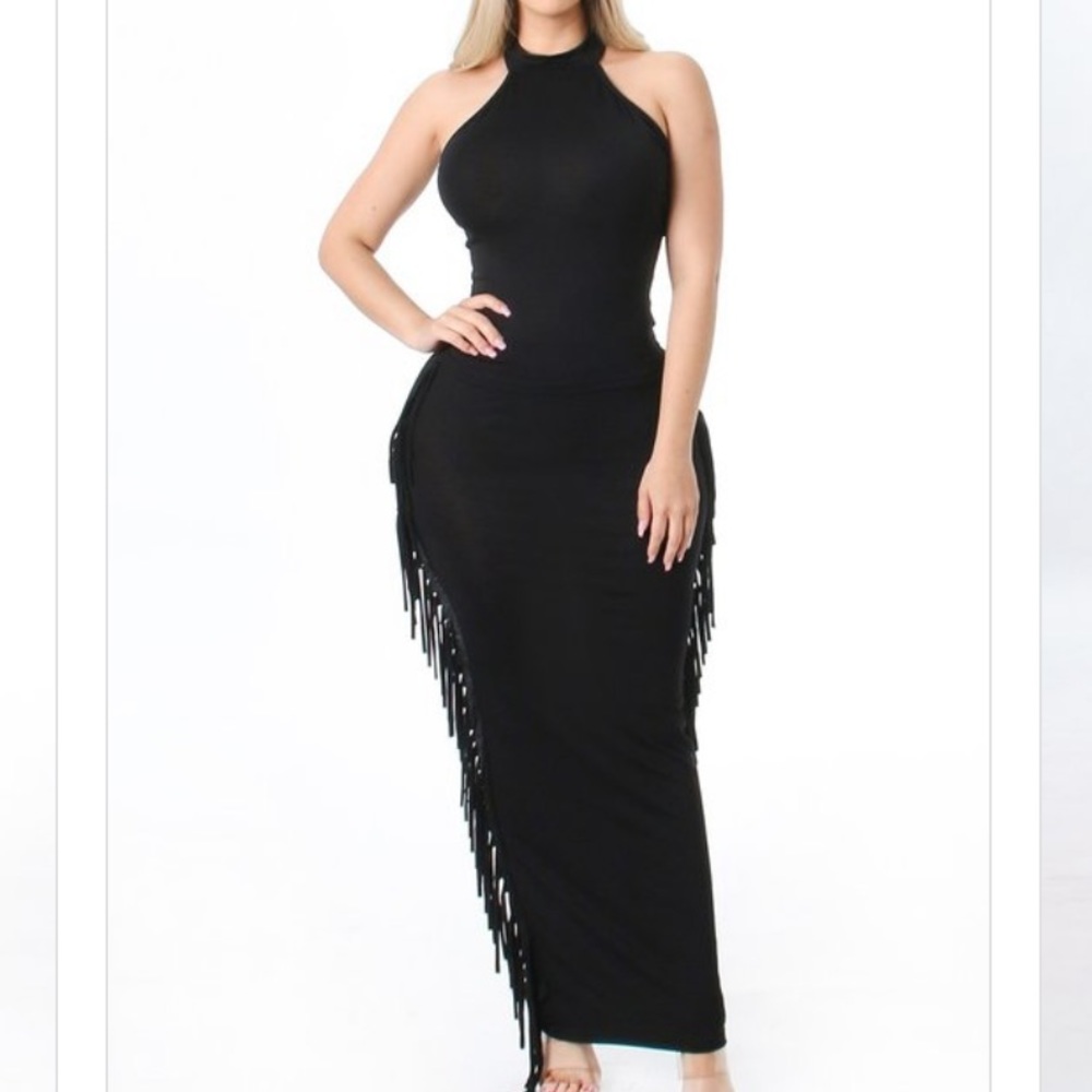 2 piece skirt set.. top/fringe skirt.. good quality/stretch